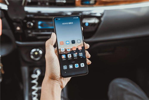 新品手机热卖引发生产链奇观 高管亲赴工厂拧螺丝